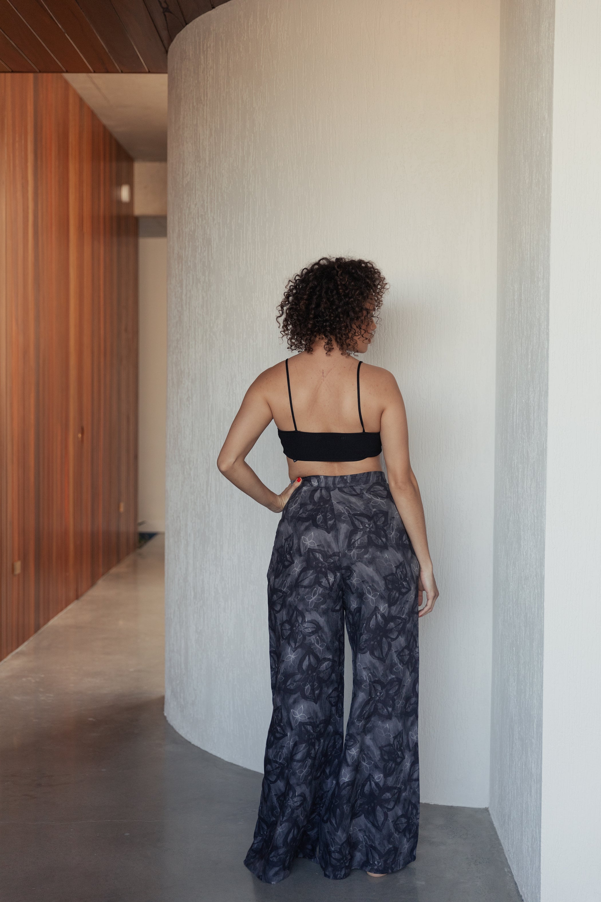 The Jenni Pant in Black Scattered Floral-Robes-Robe