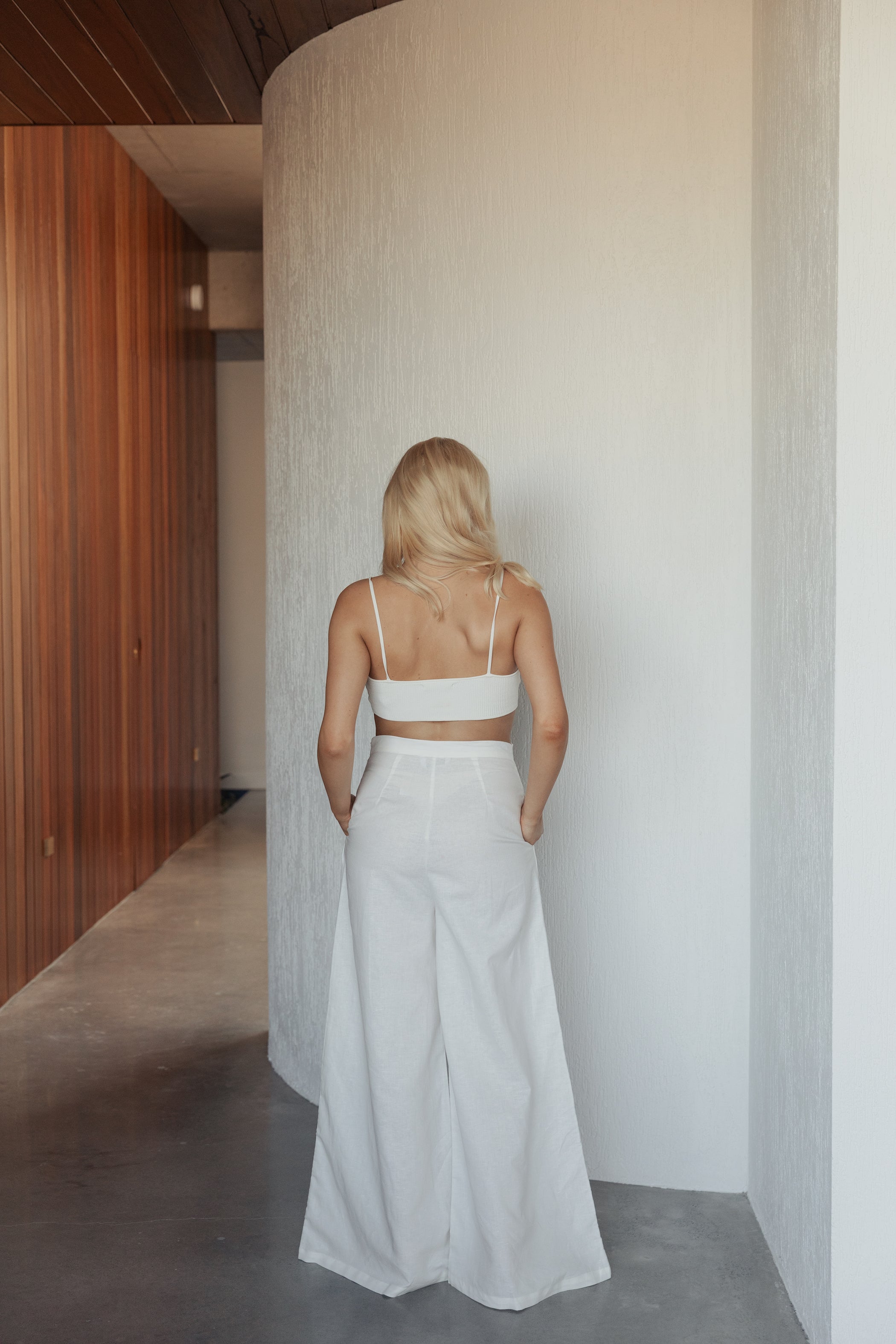 The Jenni Pant in Snow-Robes-Robe