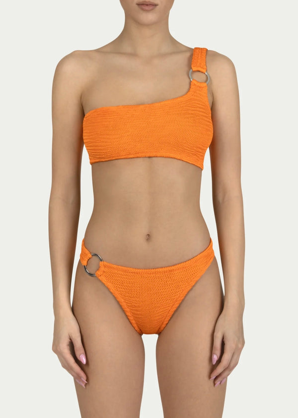 Paramidonna Swim: Stassie in Orange-Robe