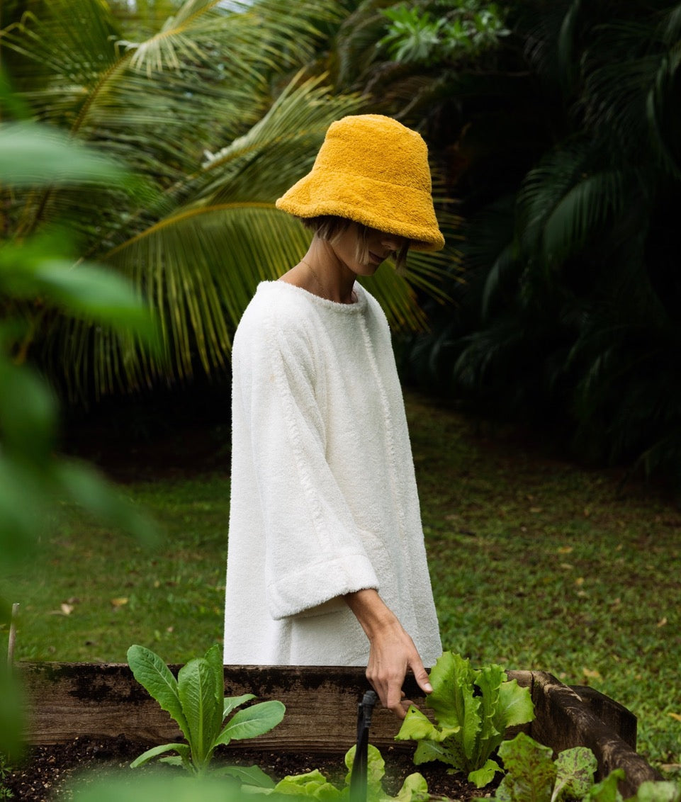 Simone Fan: The Bucket Hat-Robe